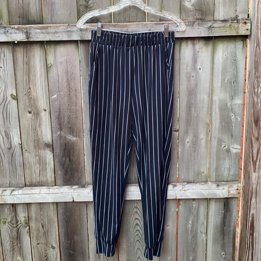 Stripped pants sz. S